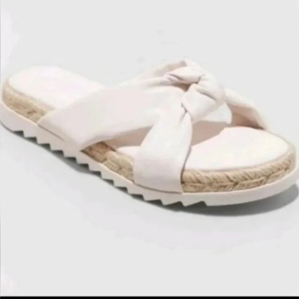 Universal Thread Off White Dena Knotted Espadrille